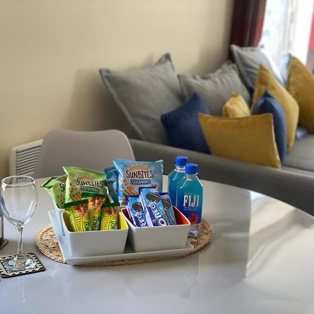 Stylish Two Bed City Apartment With Secure Parking 사우샘프턴 외부 사진